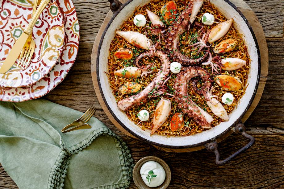 Fideuá de lula Fideuá de lula