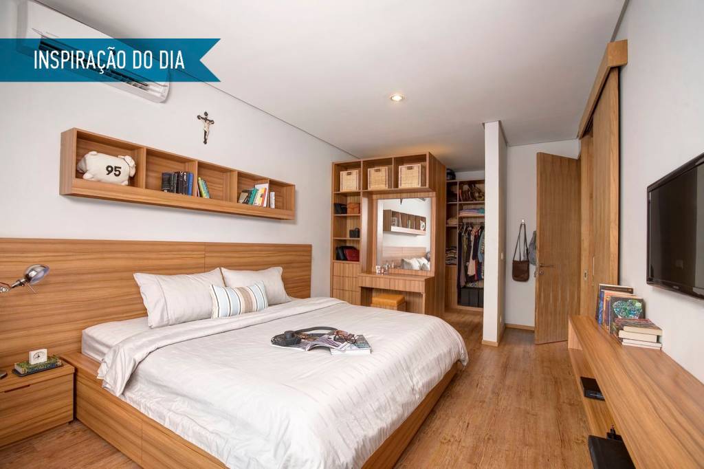 Inspiração do dia: quarto simples é organizado pela marcenaria