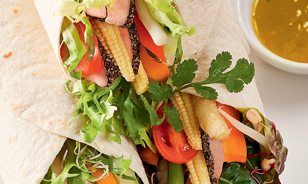 receita-boaforma-wrap-rosbife-vegetais receita-boaforma-wrap-rosbife-vegetais