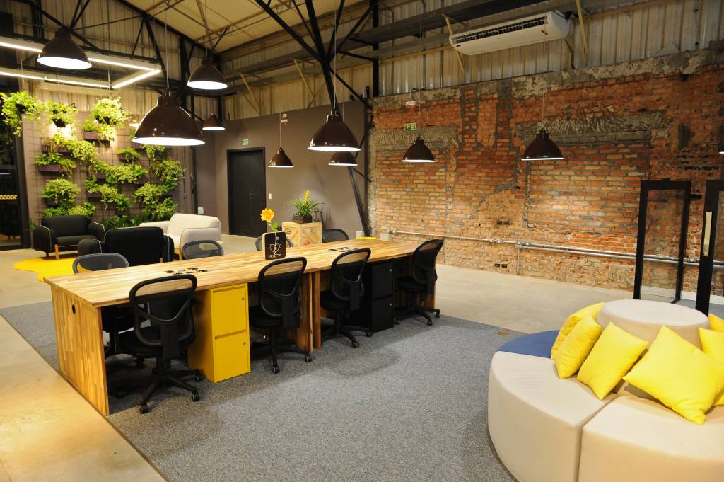 Com décor moderno, CO.W é o novo coworking de São Paulo