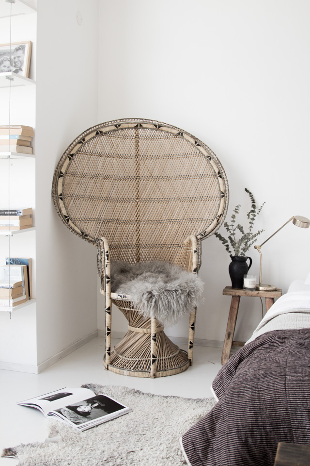 Quarto aconchegante com estilo hygge