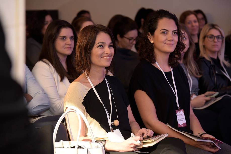 A plateia comovida após exibição do vídeo-manifesto A plateia comovida após exibição do vídeo-manifesto