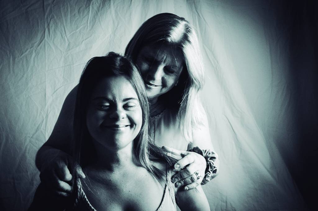 “Passei a noite agarrada ao travesseiro para abafar meu choro”