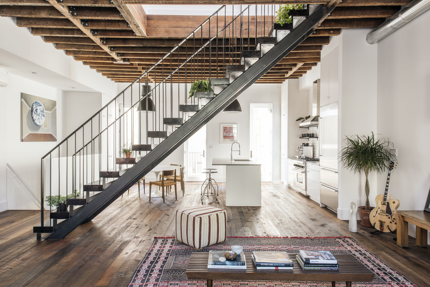 Living com estilo escandinavo e ambientes integrados