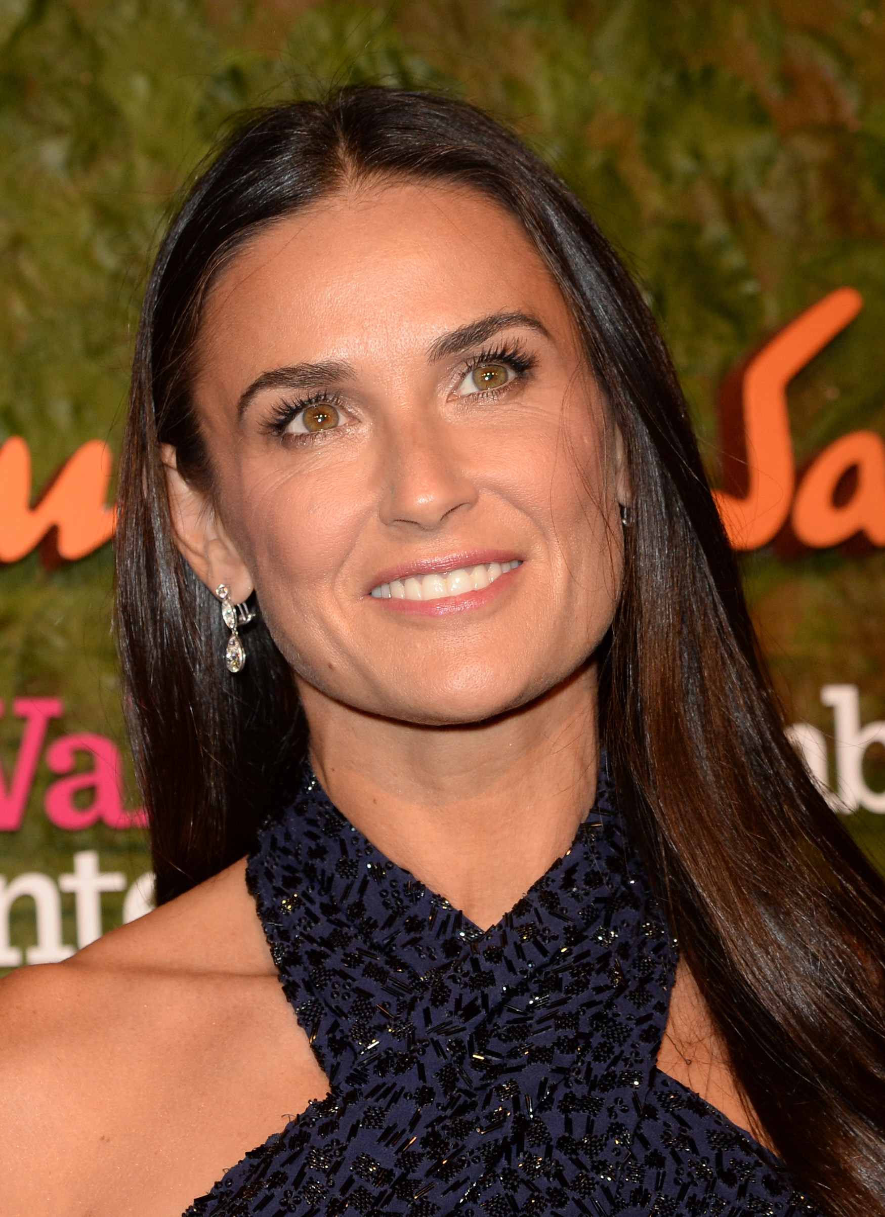 Revelada identidade de homem que estuprou Demi  Moore  aos 