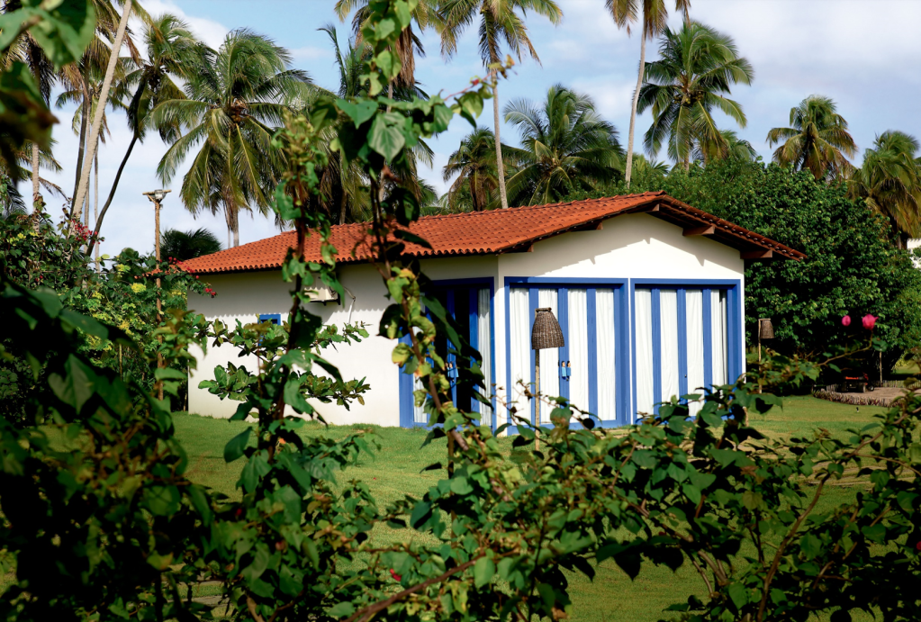 Casa de praia com toques rústicos em São Miguel dos Milagres