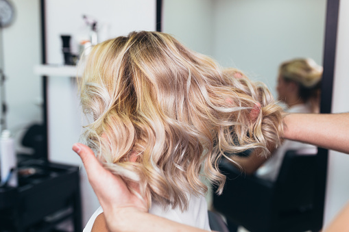 Testei: novo tratamento para recuperar o cabelo pós-férias