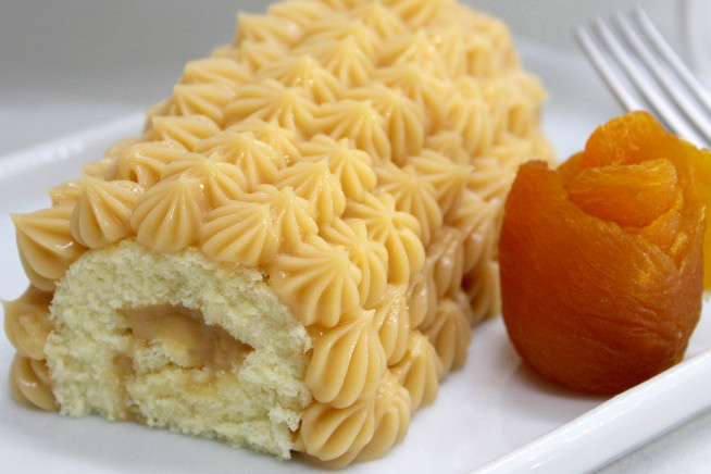 rocambole-de-doce-de-leite-com-damasco-lowacucar