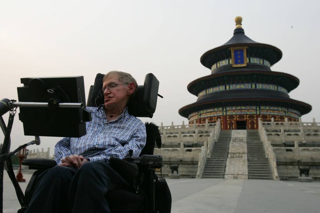 British Scientist Stephen Hawking Visits China