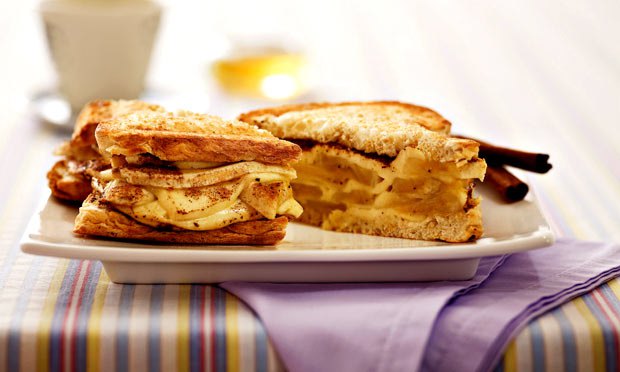receita-tostex-de-banana-com-queijo-minas