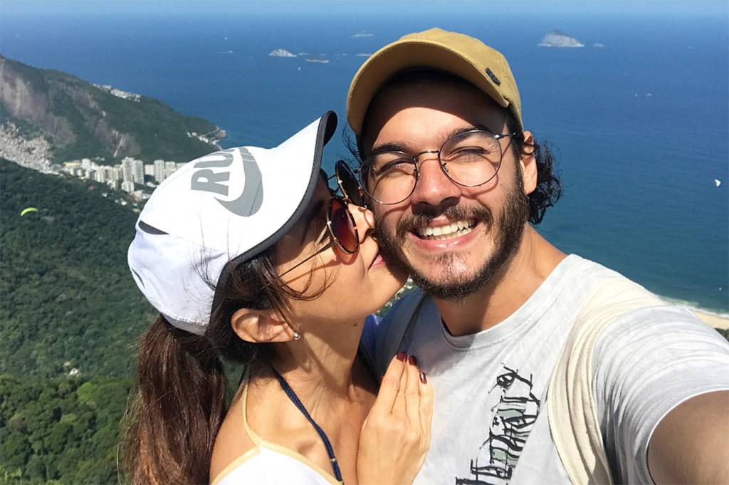 Com declaração fofa, Fátima revela fotos de viagem romântica com Túlio