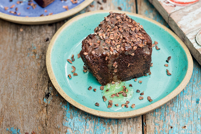 bolo-de-chocolate-meio-amargo-com-cupuaccca7u bolo-de-chocolate-meio-amargo-com-cupuaccca7u