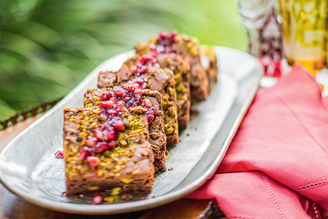 brownie-de-pistache-com-calda-de-romacc83 brownie-de-pistache-com-calda-de-romacc83