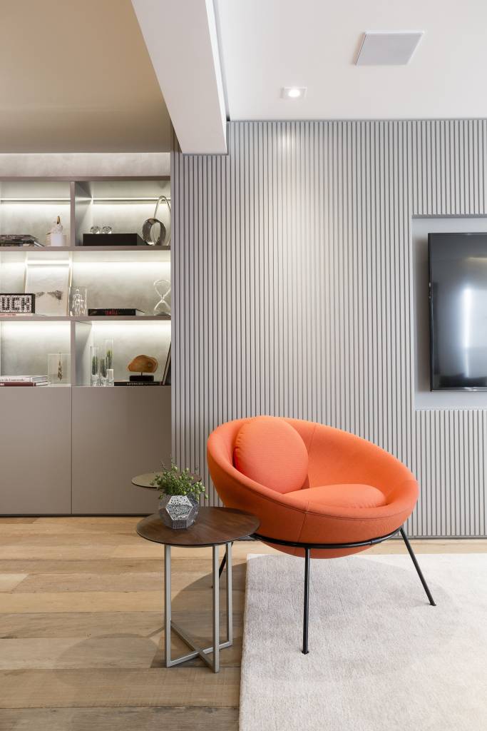 Apartamento Figueiredo Fischer Arquitetos O projeto luminotécnico é o grande destaque deste apê