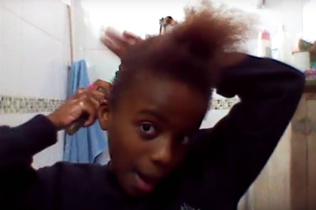 Após ataques racistas, youtuber de 11 anos vira rosto de marca de beleza