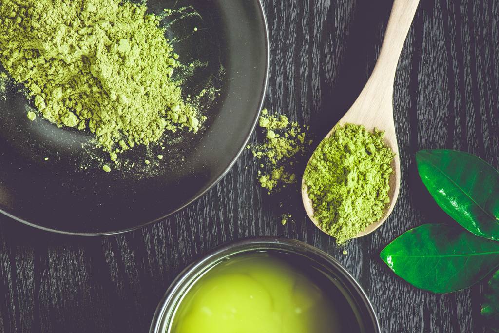 Os 5 benefícios do matchá para a pele