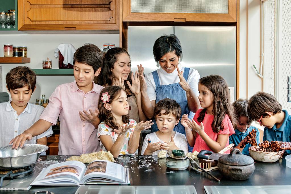 Receitas de biscoito amanteigado e pavê para fazer com as crianças
