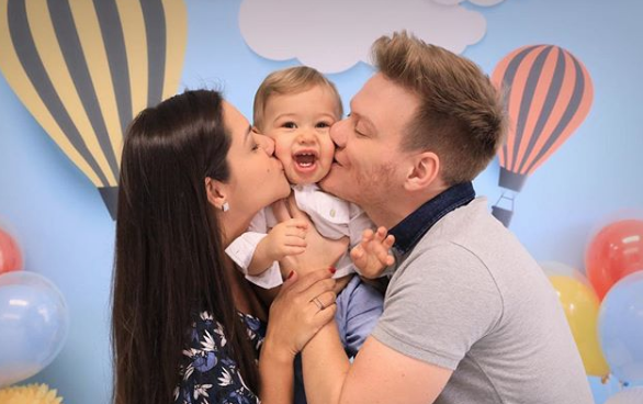 A lembrancinha inusitada do aniversário do filho de Thais Fersoza e Teló