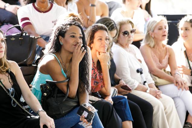 O público participou ativamente de todas as palestras. O público participou ativamente de todas as palestras.