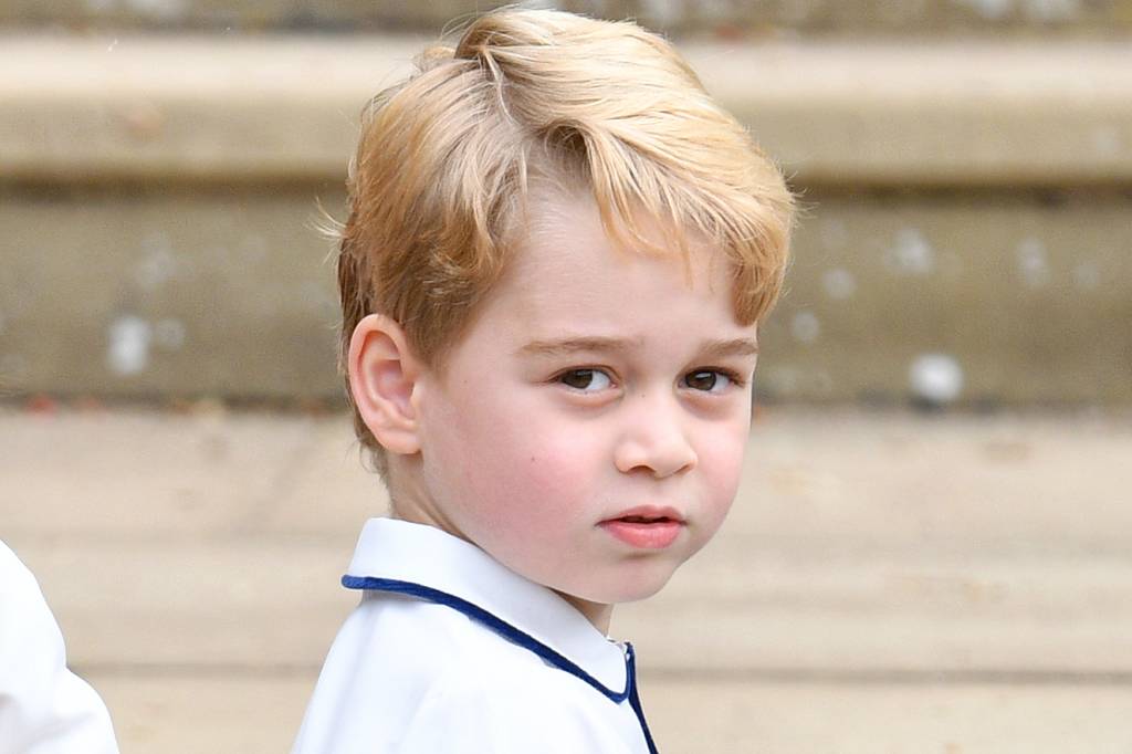Amigos de príncipe George foram revistados para brincar no palácio
