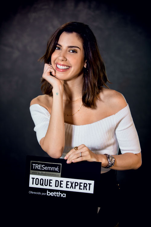 “Precisamos nos conhecer e o primeiro passo é entender quem somos e onde estamos em nossa própria vida”, Camila Coutinho “Precisamos nos conhecer e o primeiro passo é entender quem somos e onde estamos em nossa própria vida”, Camila Coutinho