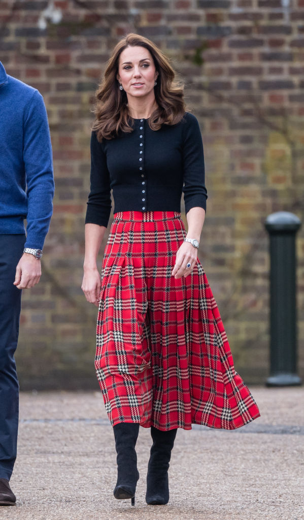 Em clima natalino, Kate Middleton arrasa no visual | CLAUDIA