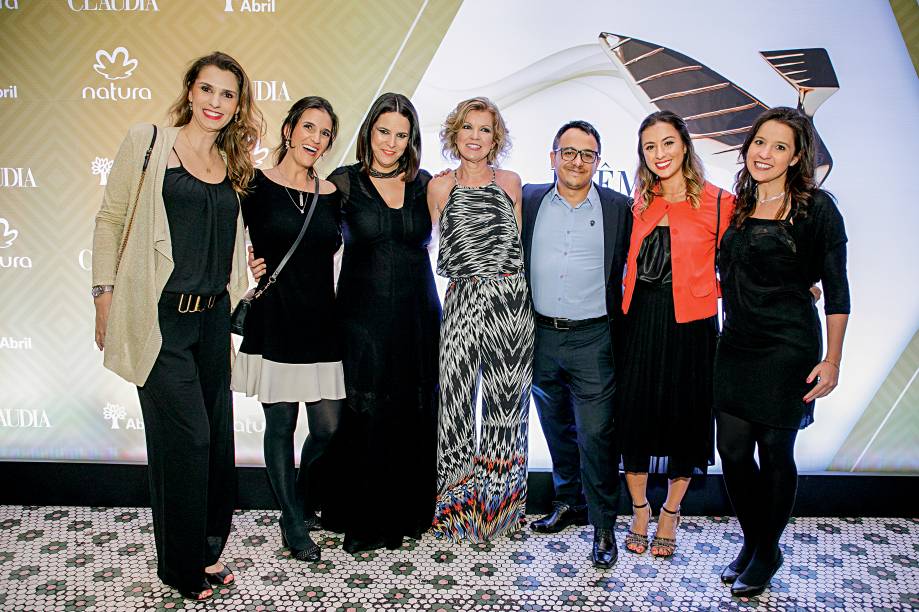 Tatiana Coló, Nathalia Buzzo, Renata Eduardo, Cida Franco, Michel Blanco, Beatriz Villas Boas e Mariana Freitas, todos da Natura.