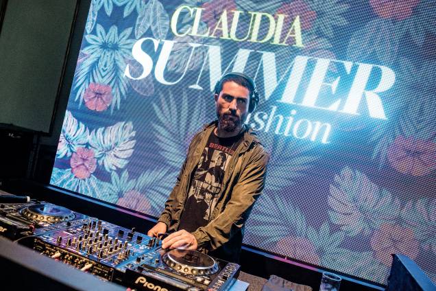 DJ Ariel Freitas DJ Ariel Freitas