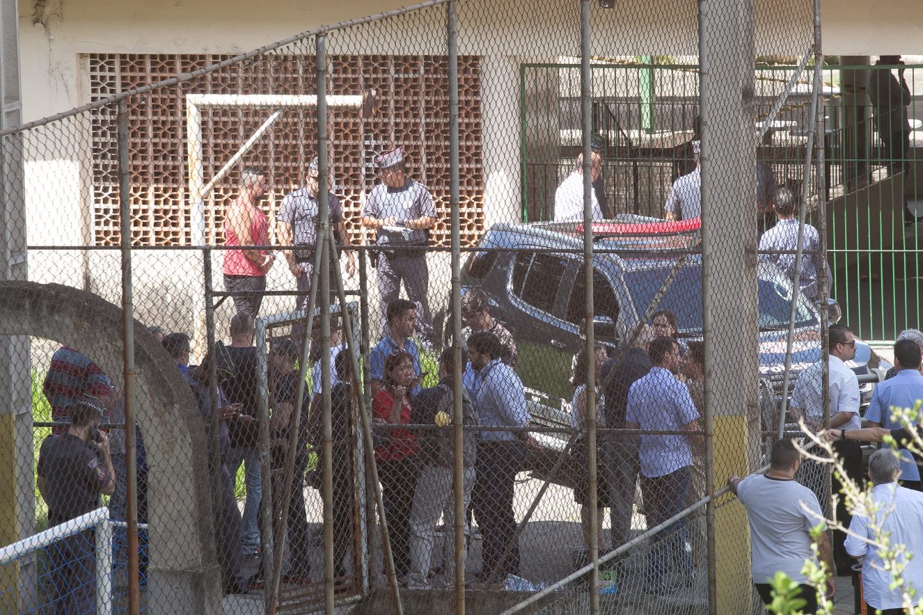 Tiroteio Em Escola: Tiroteio Em Escola: Imprensa Internacional Destaca ...