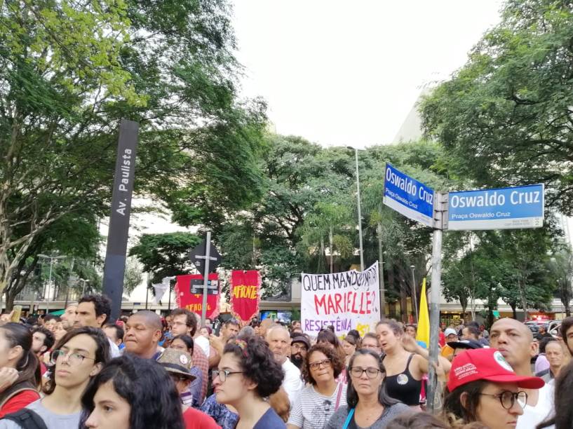 Manifestantes se encontraram na Praça Oswaldo Cruz, em São Paulo, em manifestação que marcou 1 ano do asssassinato de Marielle Franco