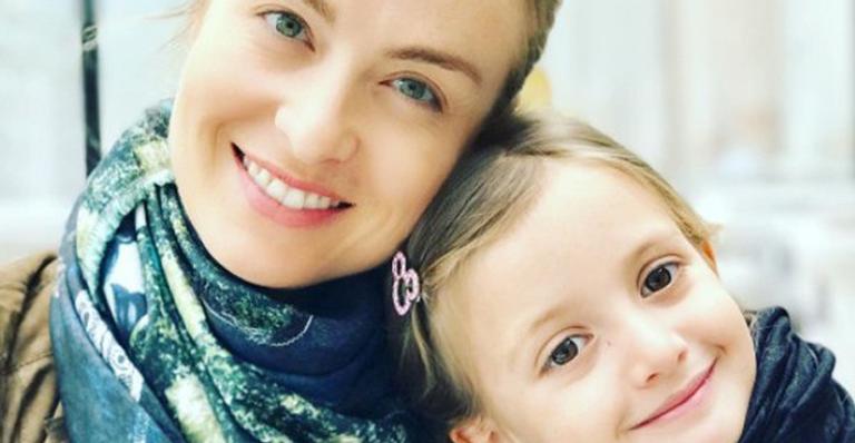 angelica-e-eva-847571 angelica-e-eva-847571