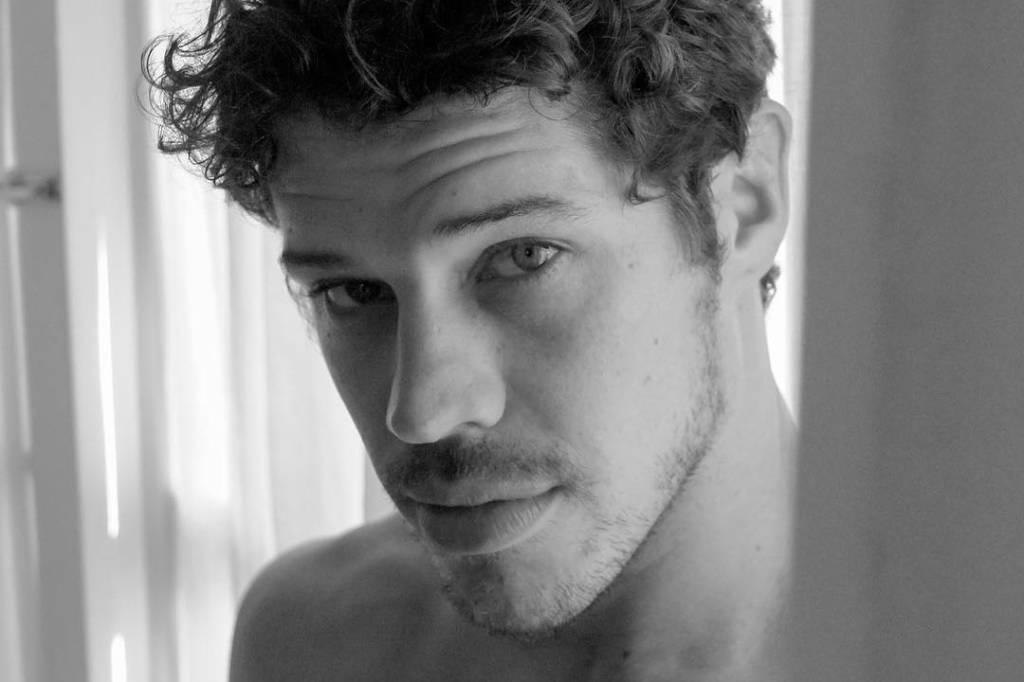 José Loreto publica foto divertida com a filha e fãs se derretem