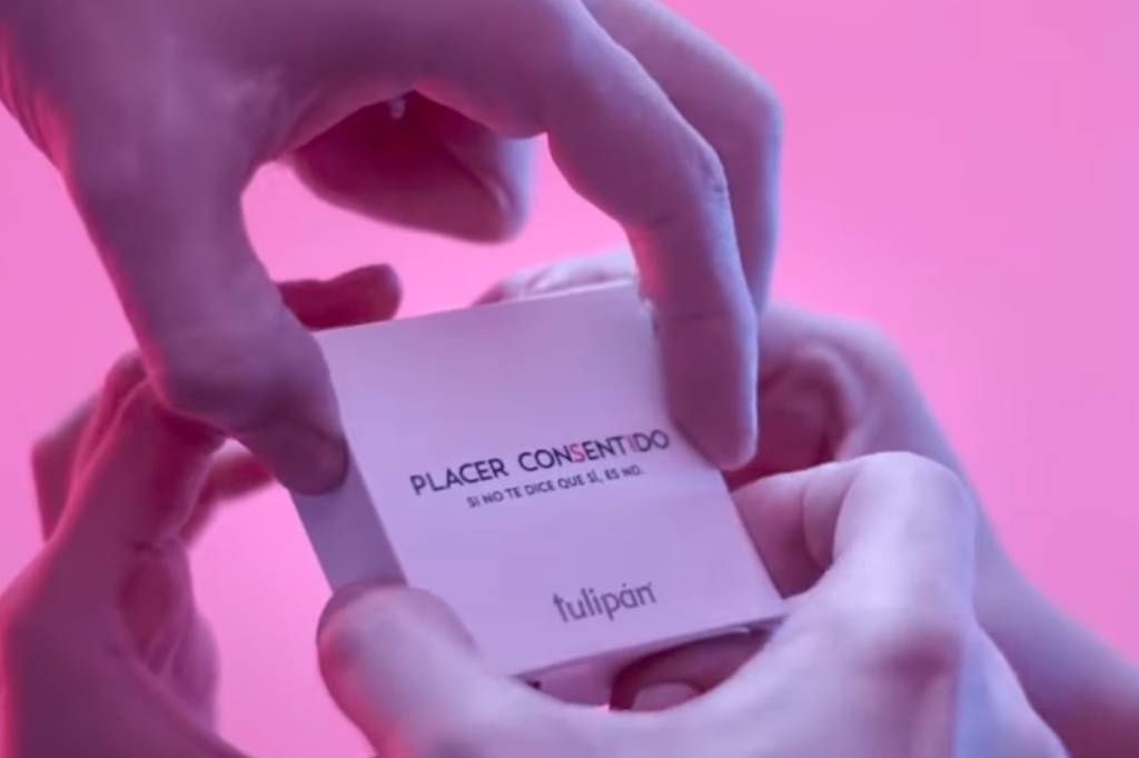 Marca lança camisinha que só pode ser aberta por duas pessoas