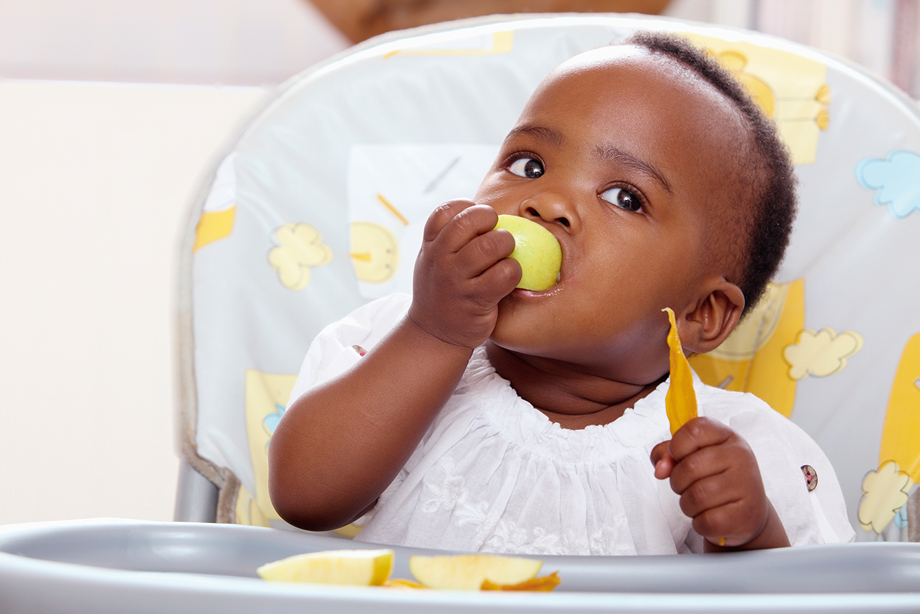 Conheça o BLW, o novo método de introdução alimentar para bebês | CLAUDIA