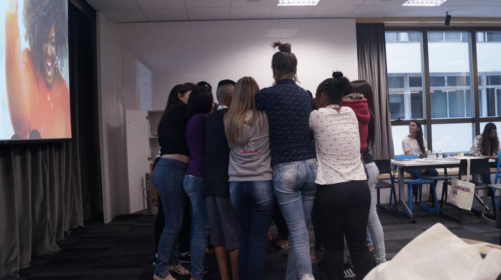 Meninas no Women Will Meninas no Women Will