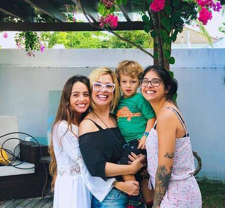 Paloma Duarte e filhos Paloma Duarte e filhos