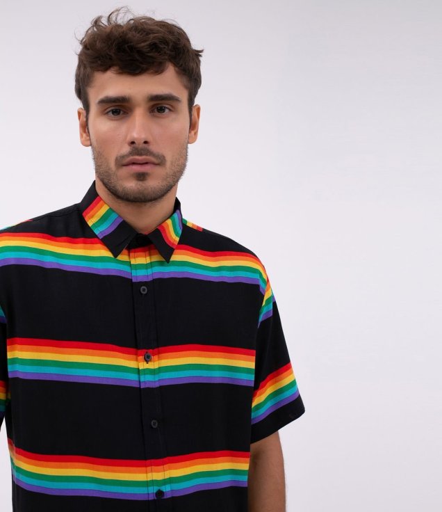 Camisa em viscose com listras arco-íris, Renner - R$ 119,90