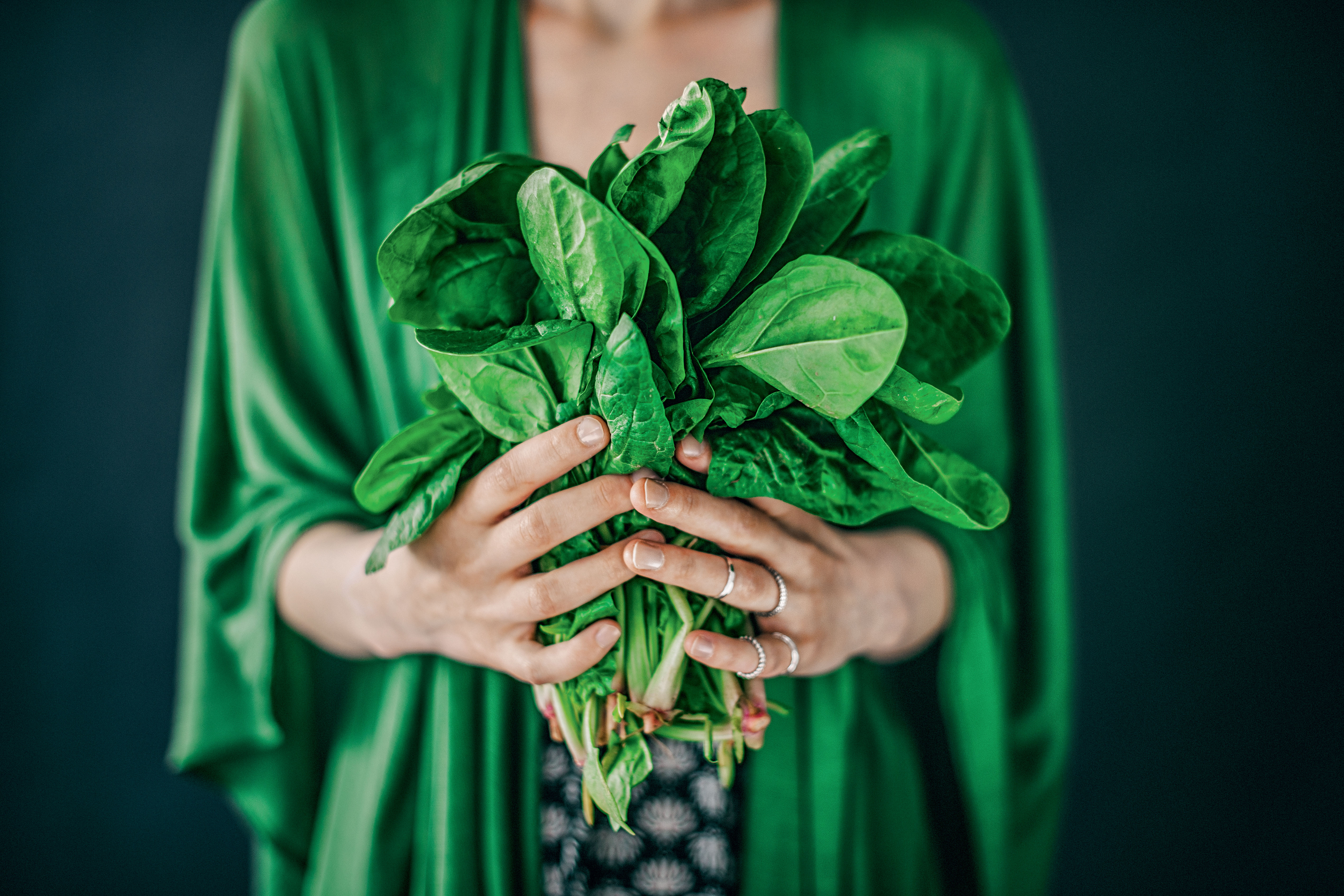 Картинки greens. Шпинат. Зелень. Зеленые овощи. Листовая зелень.