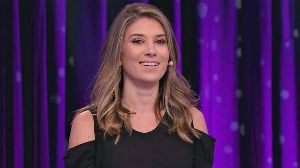 Rebeca Abravanel ganhará um presentão de Silvio Santos