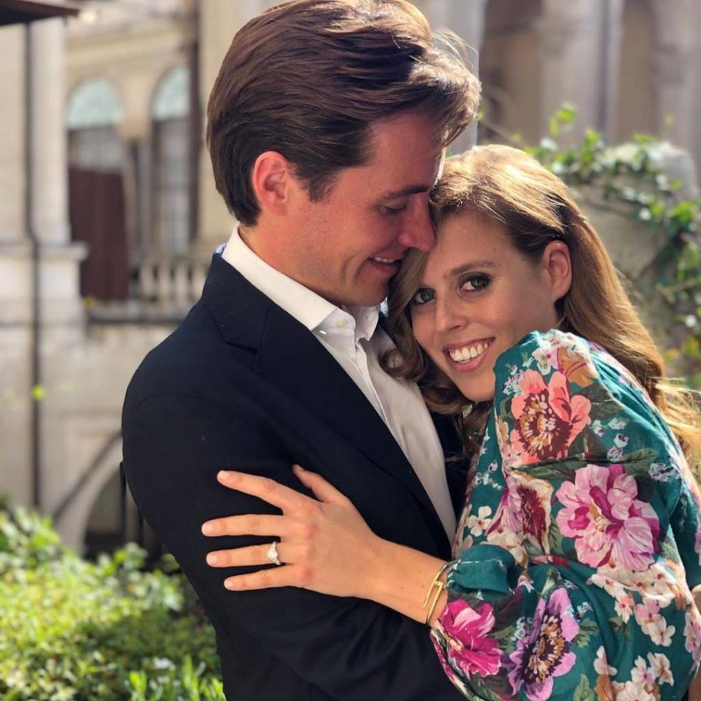 Coincidência? Anel de noivado de Beatrice é bem parecido com o de Meghan