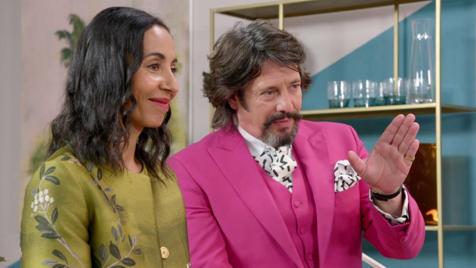 <strong>Magos da Decoração (estreia em 18/10/2019): </strong>Designers de interiores transformam espaços sem graça em locais cheios de charme na disputa por um grande contrato com um famoso hotel de Londres. <strong>Magos da Decoração (estreia em 18/10/2019): </strong>Designers de interiores transformam espaços sem graça em locais cheios de charme na disputa por um grande contrato com um famoso hotel de Londres.