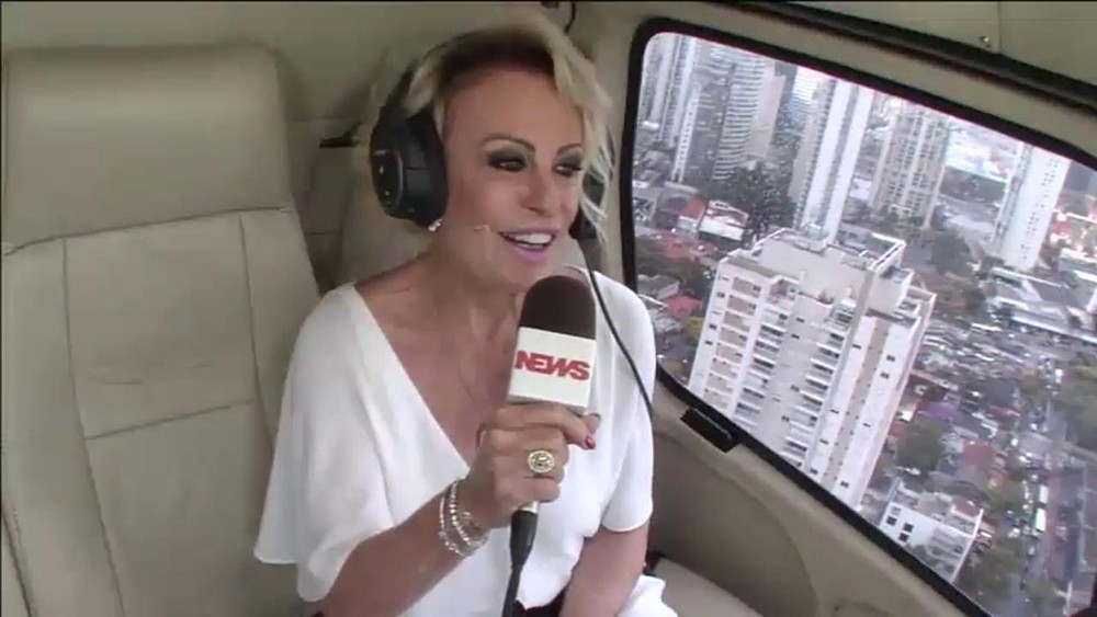 Ana Maria chega de helicóptero Ana Maria chega de helicóptero