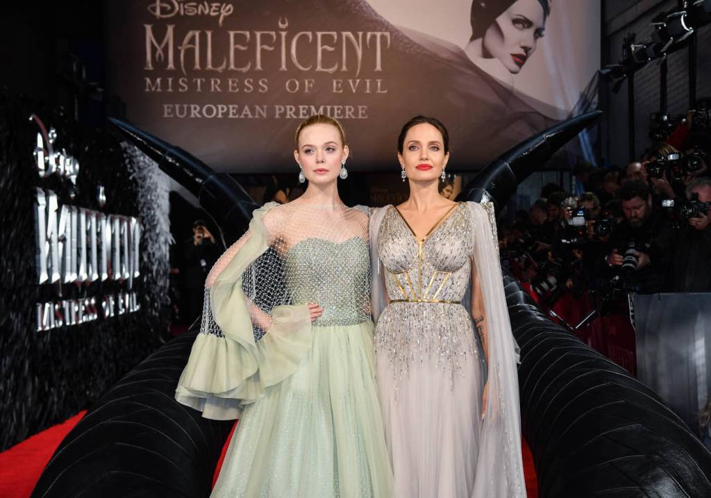 angelina-jolie-elle-fanning angelina-jolie-elle-fanning