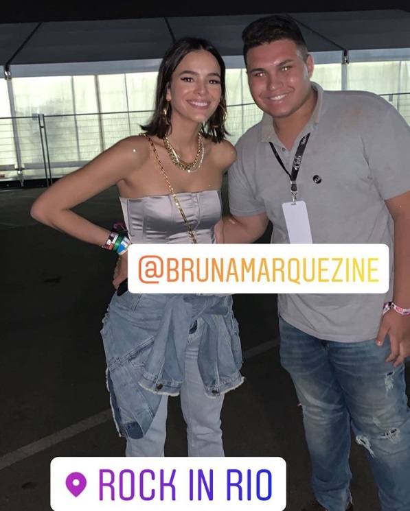 Bruna Marquezine e fã Bruna Marquezine e fã