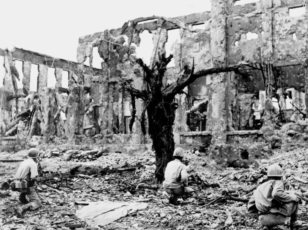 Combat In Shuri Castle Incêndio destrói castelo de 500 anos no Japão