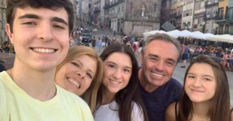 Gugu Liberato e família Gugu Liberato e família