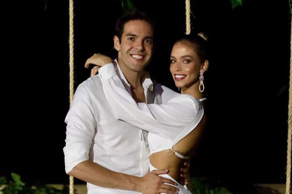 Carol Dias usou vestido deslumbrante em pré-casamento com Kaká