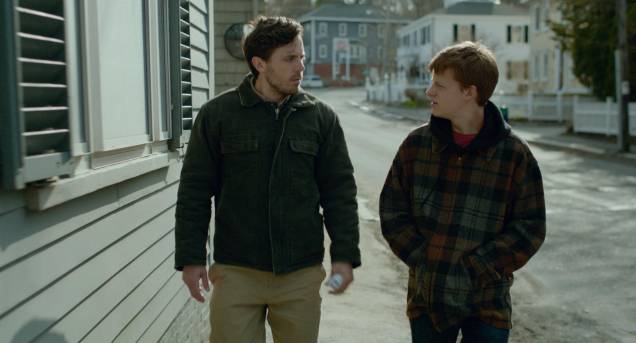 <strong>Manchester à beira-mar (estreia em 15/12): </strong>Com a morte de seu irmão, um zelador se torna o responsável pelo sobrinho e volta para sua cidade natal. O drama rendeu o Oscar de Melhor Ator a Casey Affleck. <strong>Manchester à beira-mar (estreia em 15/12): </strong>Com a morte de seu irmão, um zelador se torna o responsável pelo sobrinho e volta para sua cidade natal. O drama rendeu o Oscar de Melhor Ator a Casey Affleck.