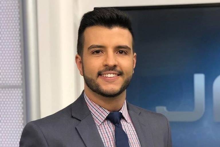 Apresentador do Jornal Nacional vai processar radialista por homofobia