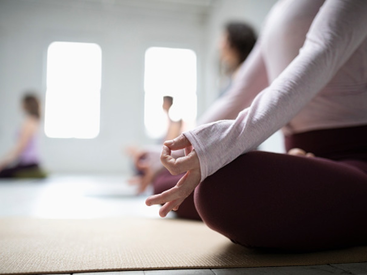 Yoga Em Duplas - Fotografias e Filmes do Acervo - Getty Images
